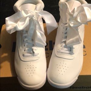 Reebok classic satin bow white USA 10